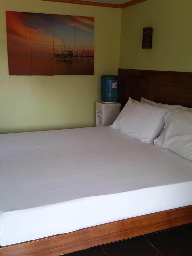 Casa De Miguelitos Hotell Tagaytay City Eksteriør bilde