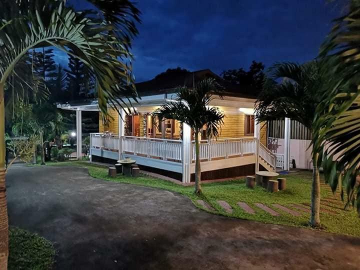 Casa De Miguelitos Hotell Tagaytay City Eksteriør bilde